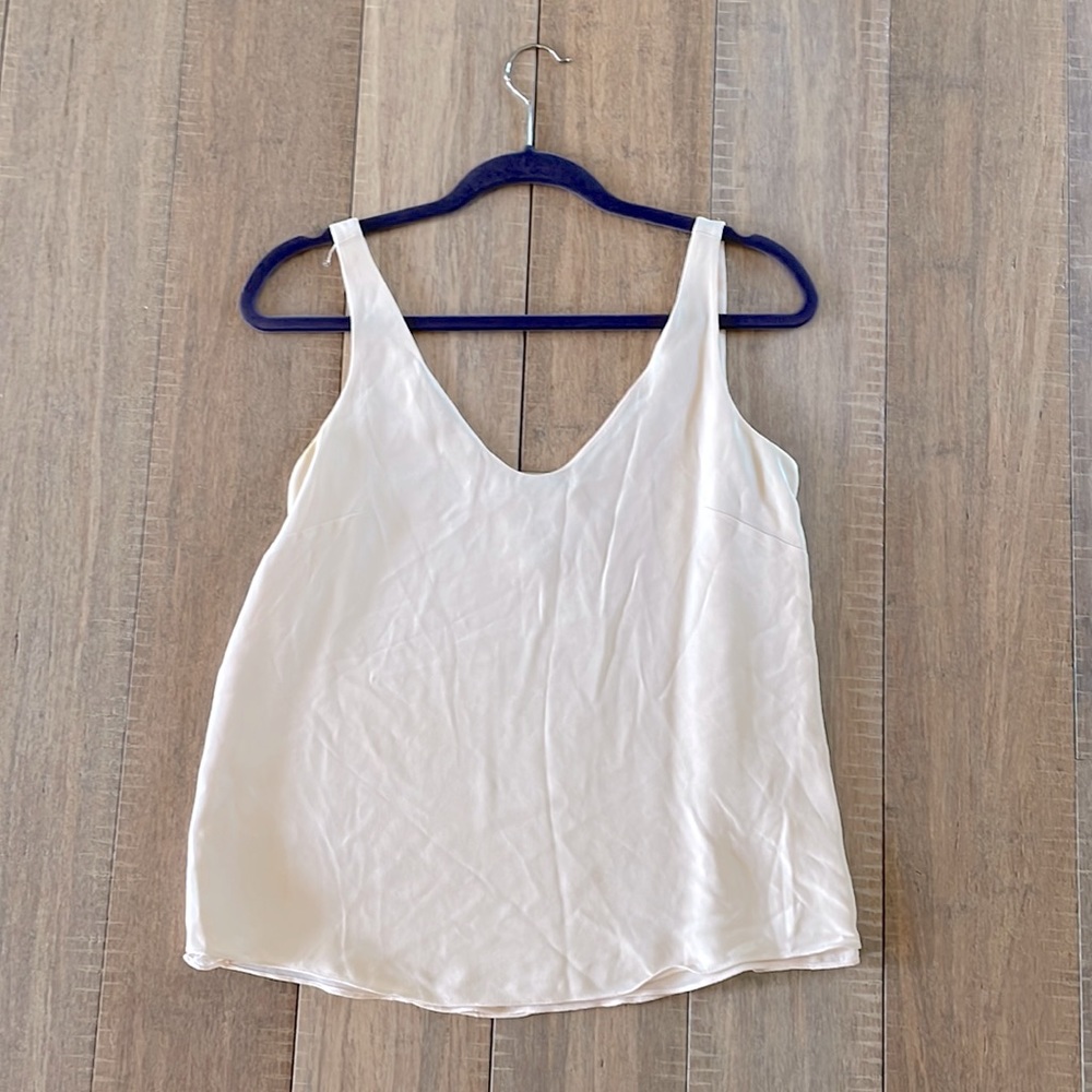 J.Crew silk tank top size 4 ~ lightest pink! Great romantic valentine’s day top